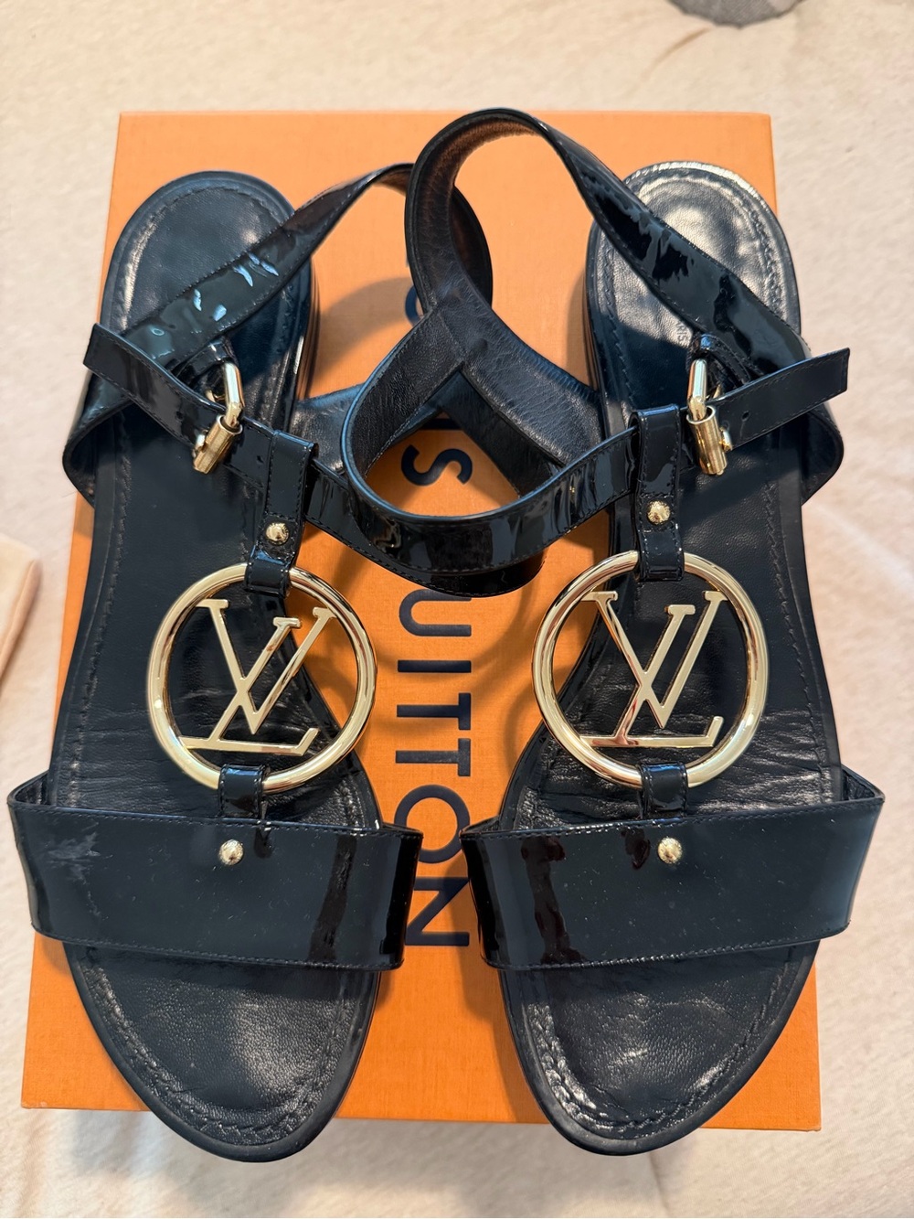 Louis Vuitton Black Patent Leather LV Circle Logo Slingback Sandals